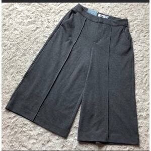 NWT Old Navy Wide Leg Flare Capri Pants Charcoal Size 8 Preppy Business Casual